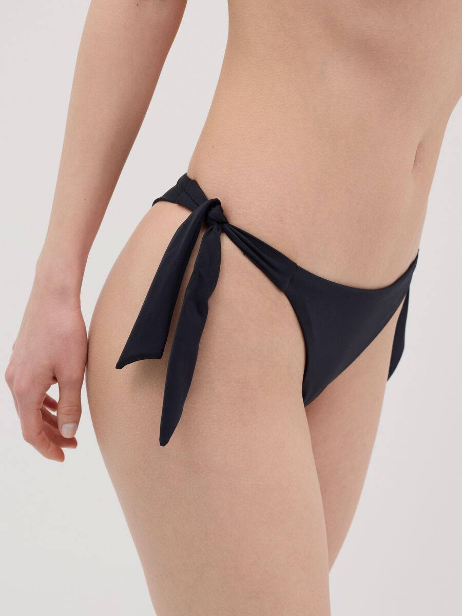 Black bikini bottoms with side ties_3