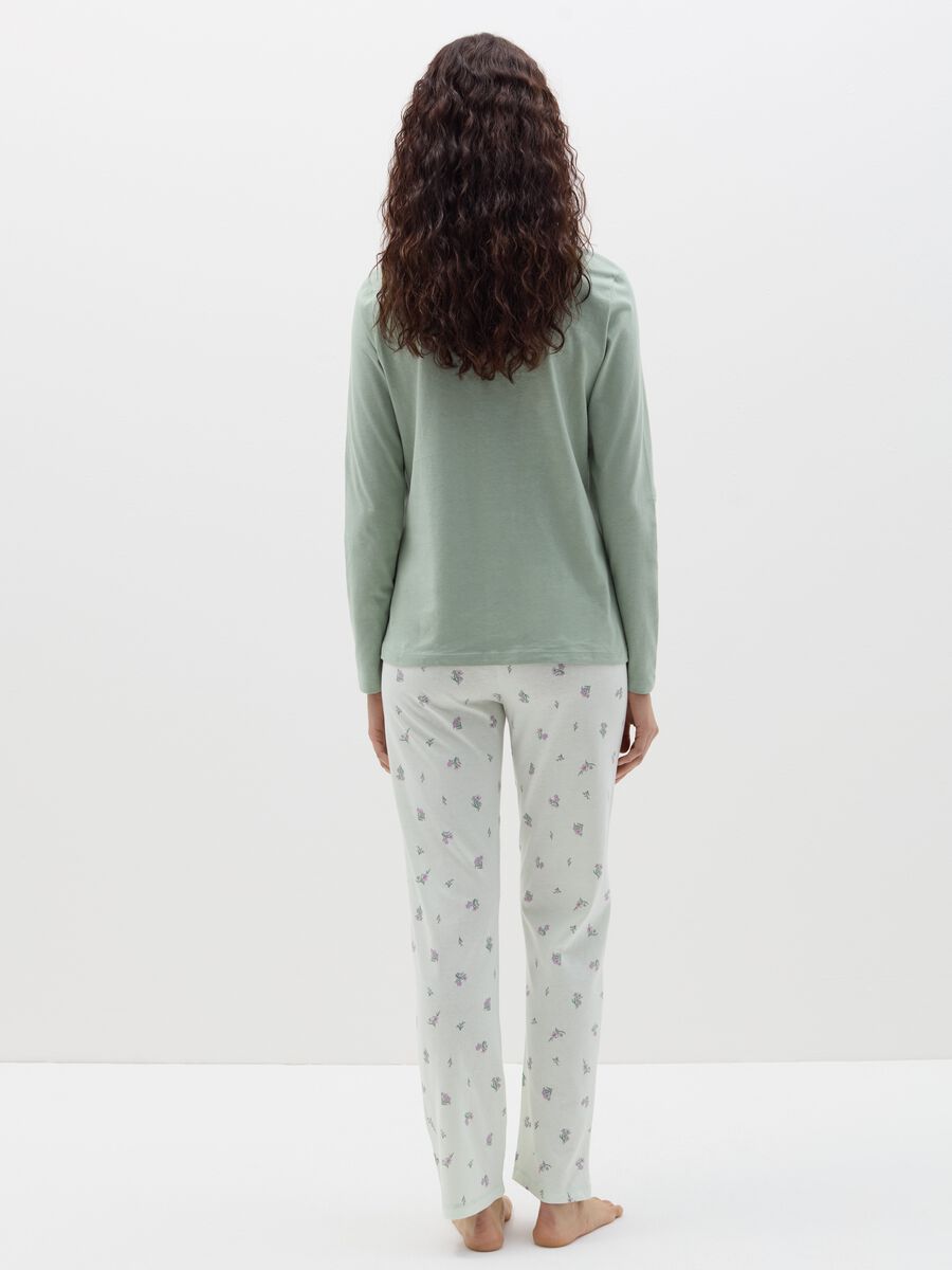 Long pyjamas with small flowers print_3