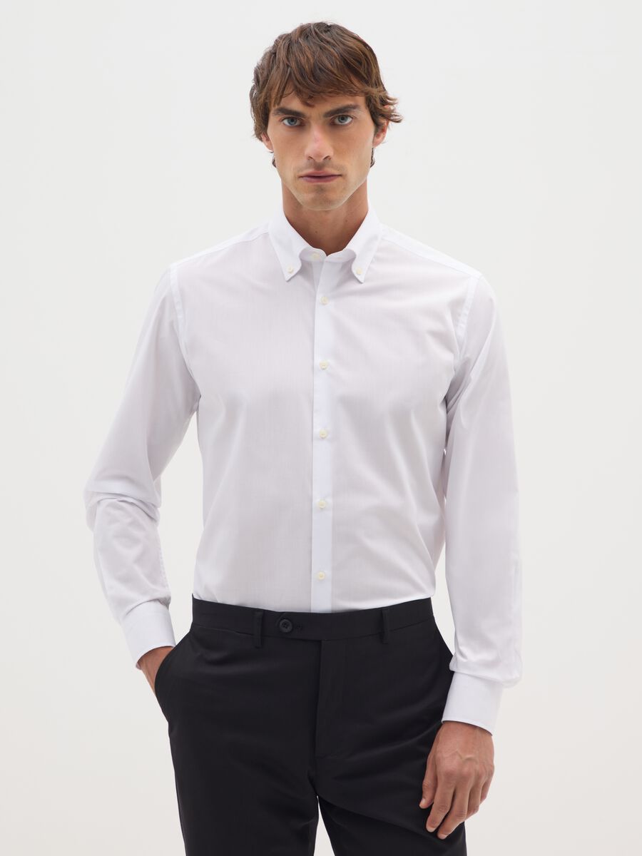 White Cotton Blend Slim Fit Easy Iron Shirt_0