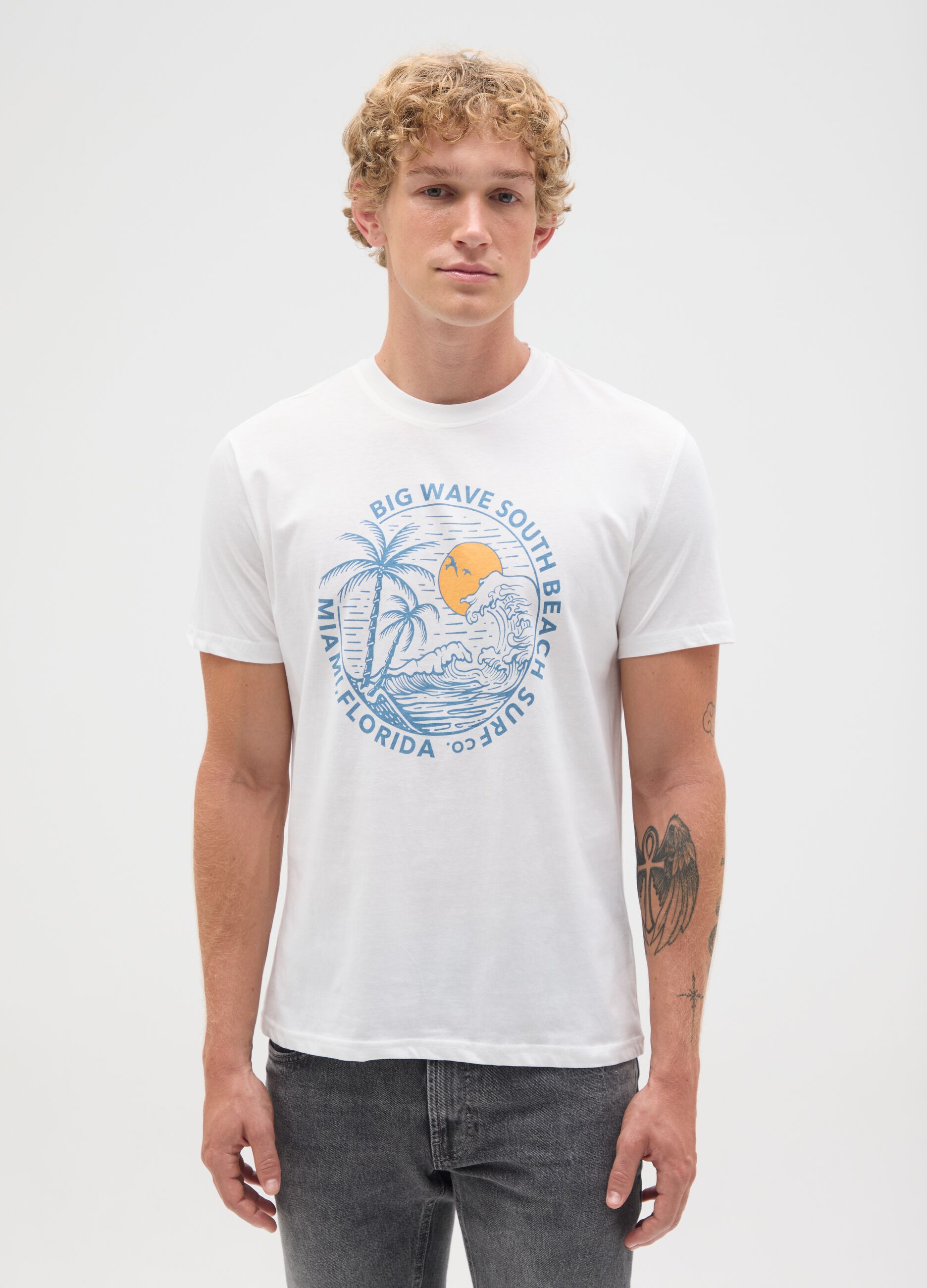 Men's white pure cotton regular fit t-shirt