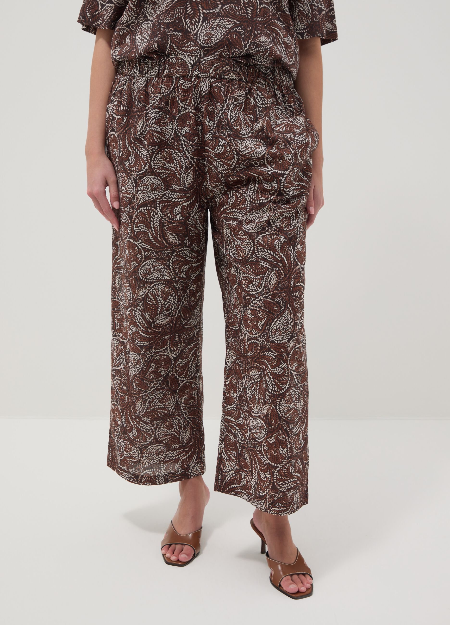 Brown wide-leg trousers in pure cotton