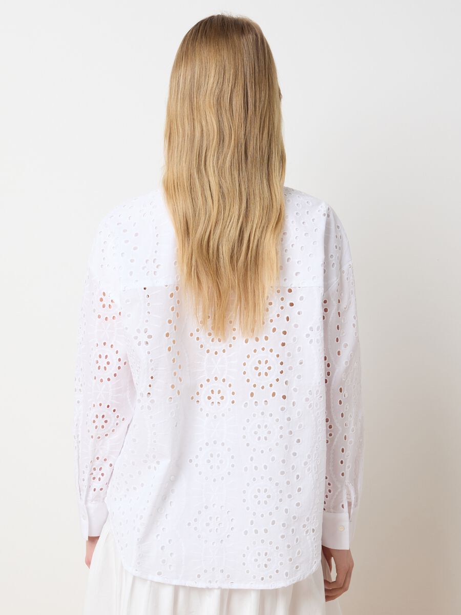 Women's white pure cotton shirt with regular fit and design_3