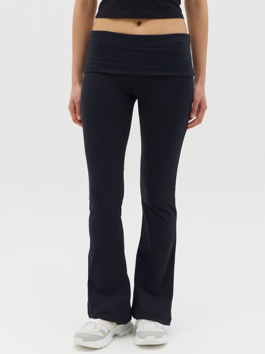 Black flare-fit leggings with striped fold at the waist_1