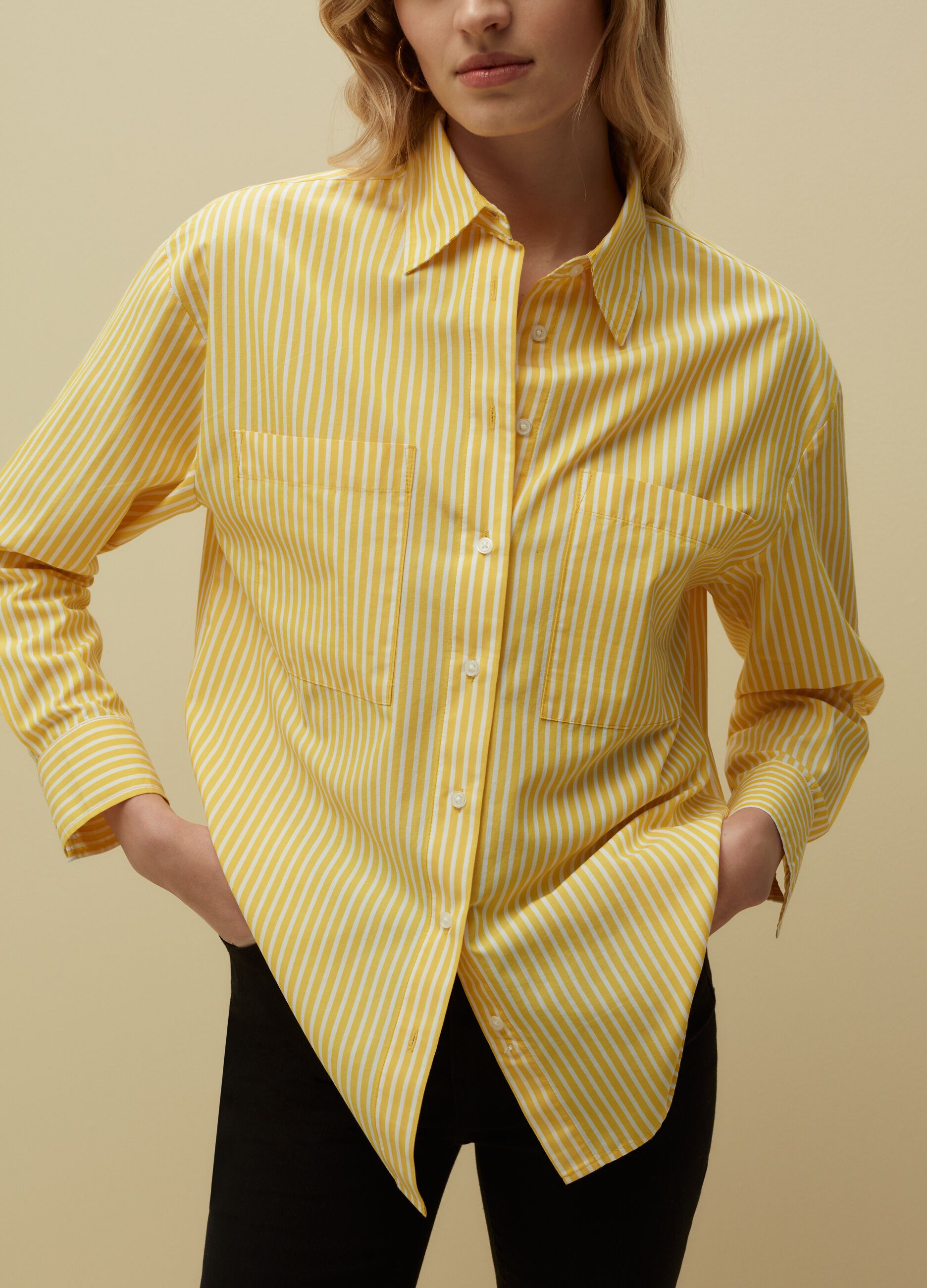 Camicia relaxed fit con tasche_2