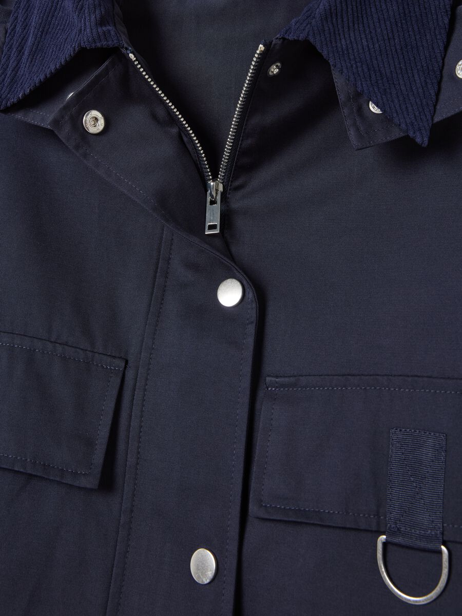 Giacca corta con colletto in corduroy_5
