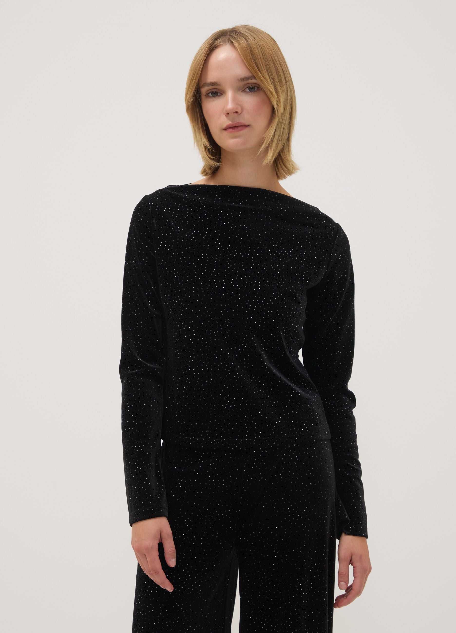 Black Stretch Fabric Crew-Neck Top