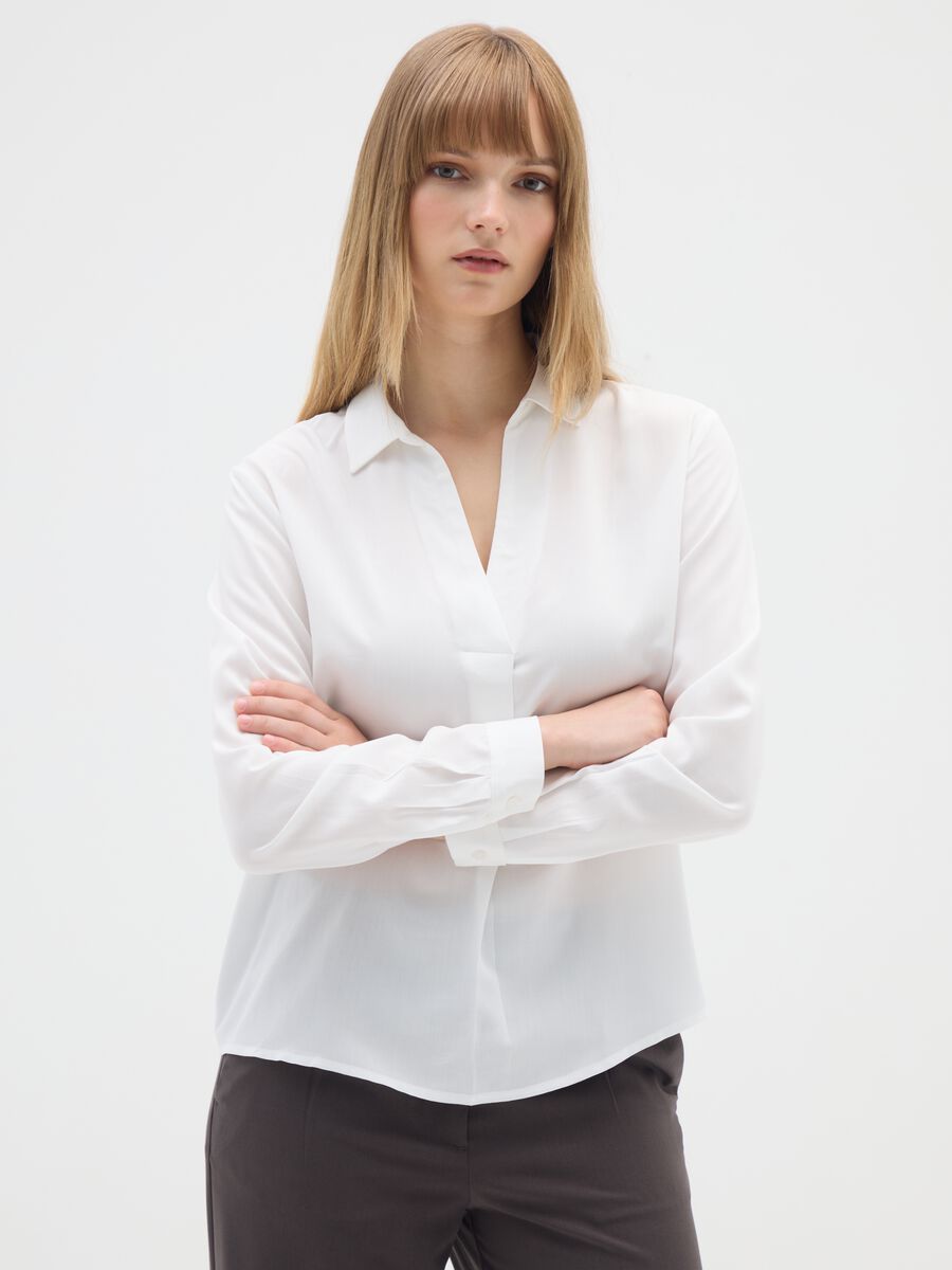 White blouse in pure viscose with long sleeves_0