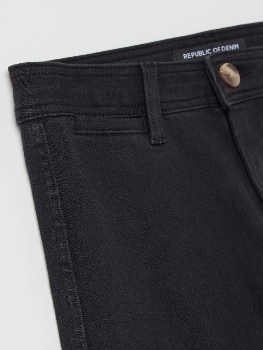 Flare-fit high-rise culotte jeans_5