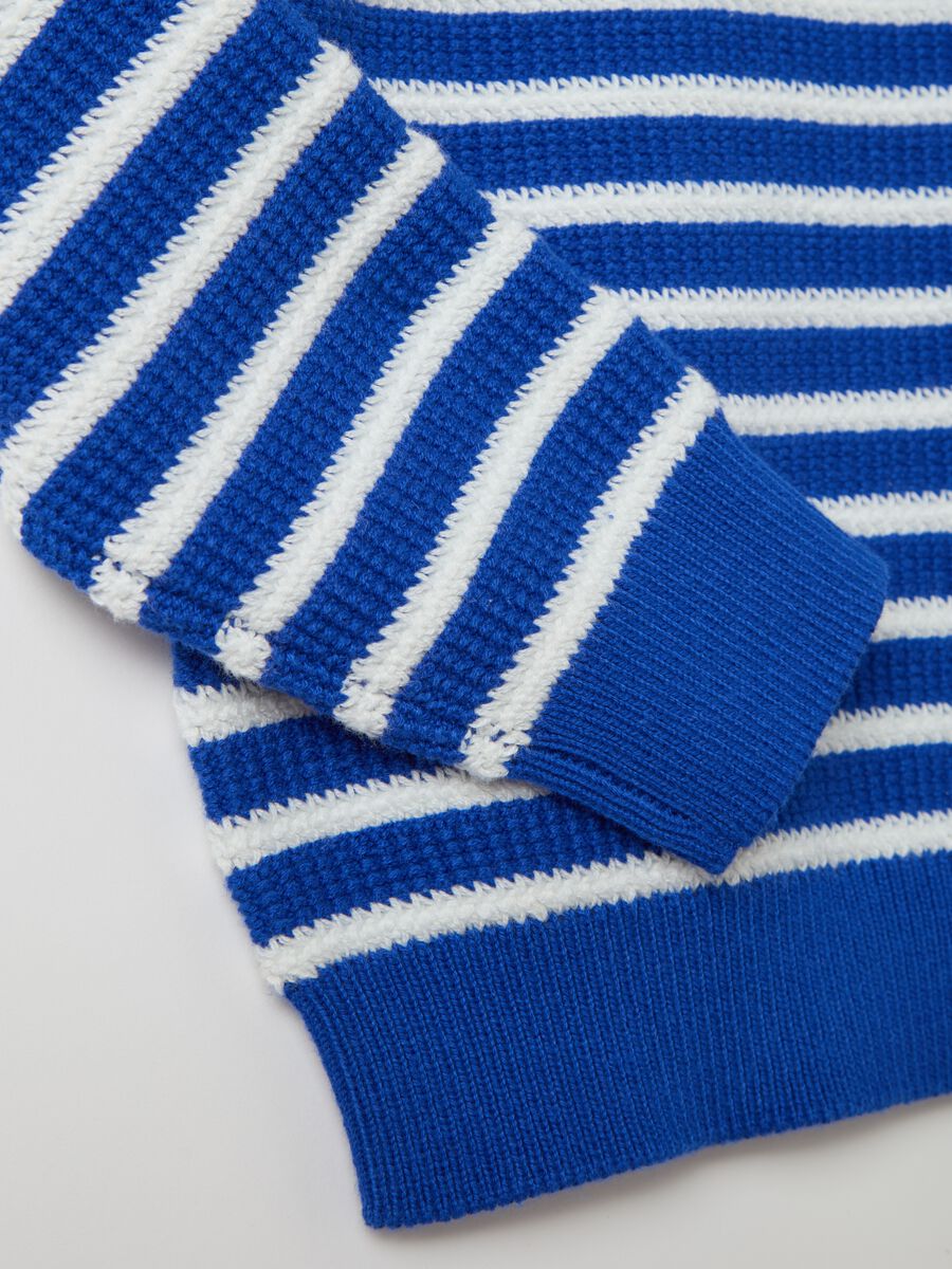 Cotton pullover with striped pattern_2