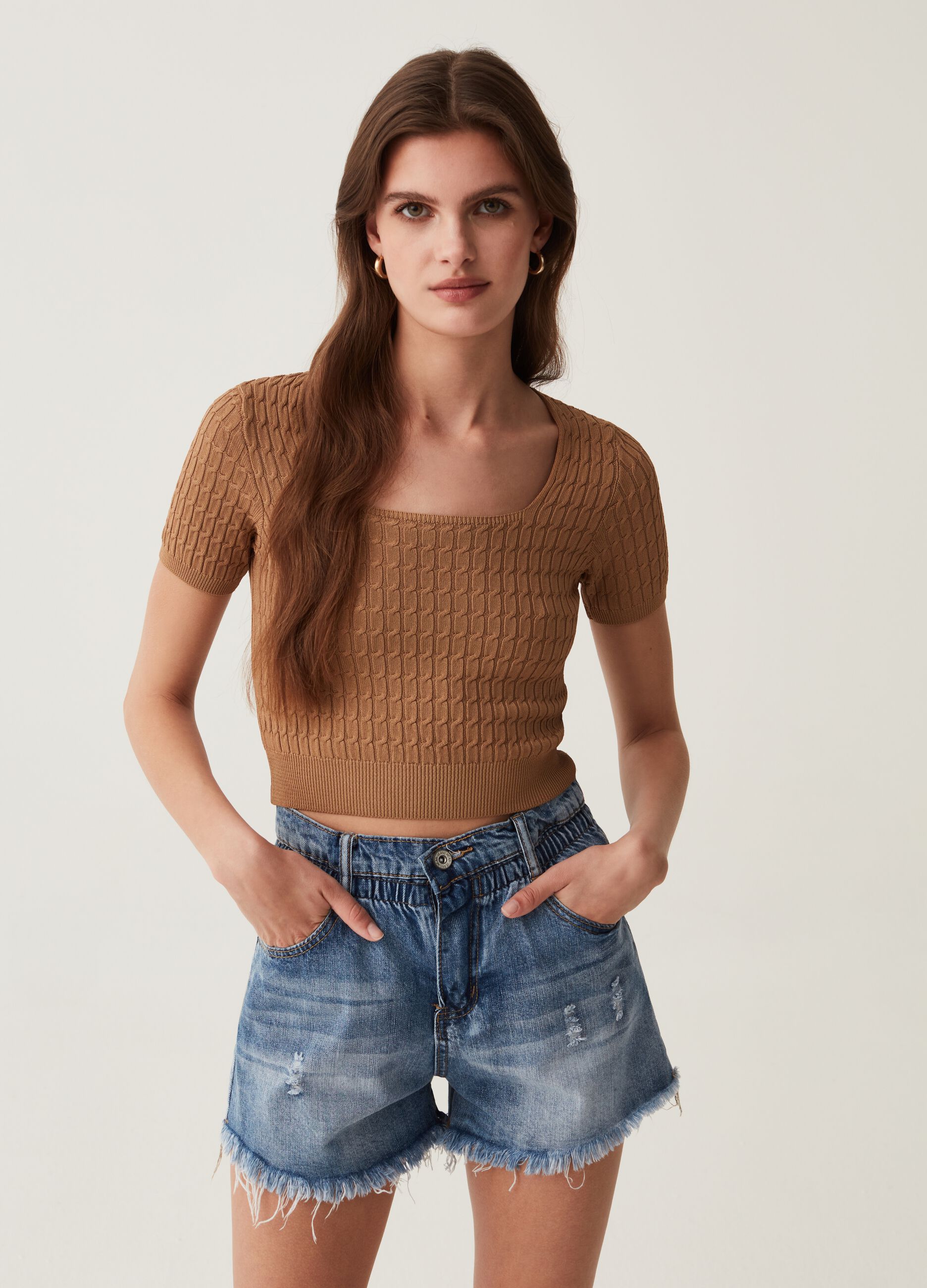 T-shirt cropped con lavorazione a trecce Hybrid_0