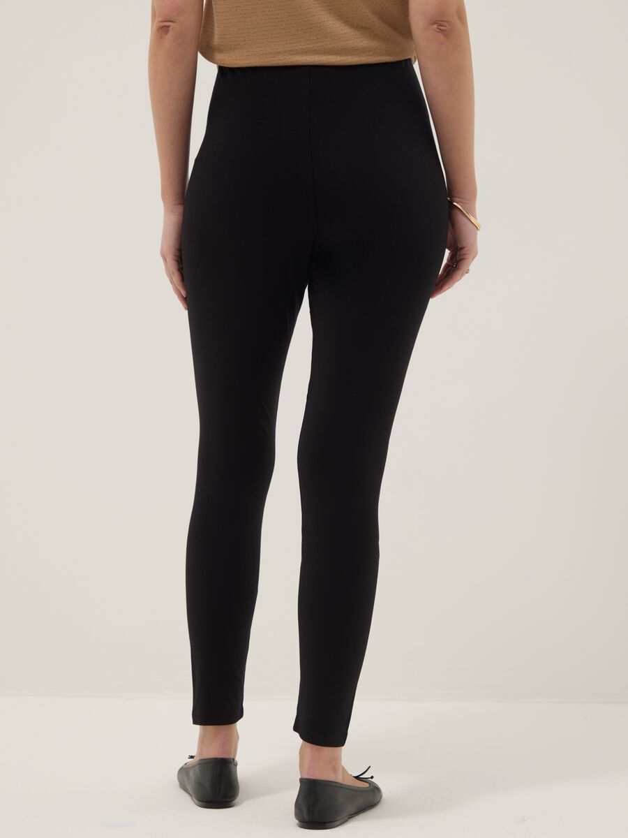 Leggings premaman neri skinny fit in viscosa elasticizzata_2