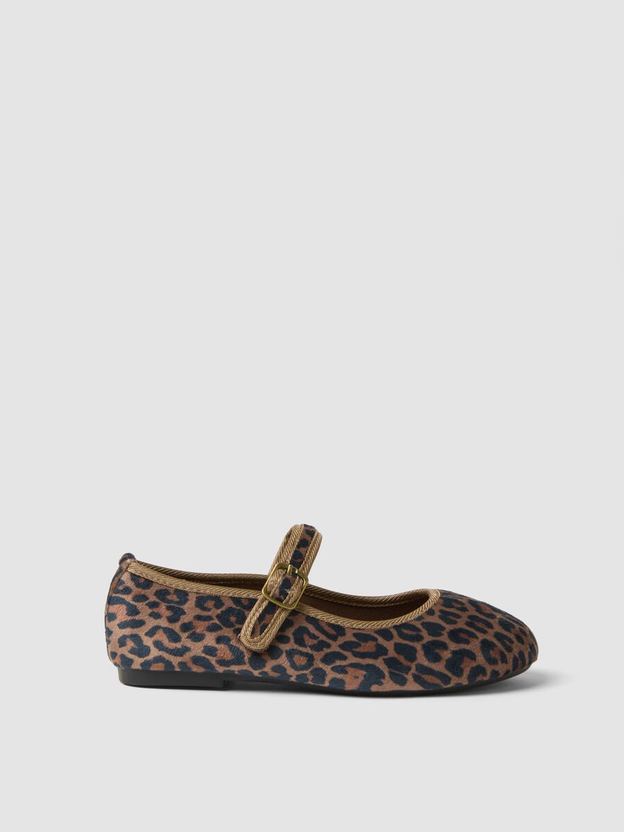 Brown animal print ballet flats with strap for girls_0