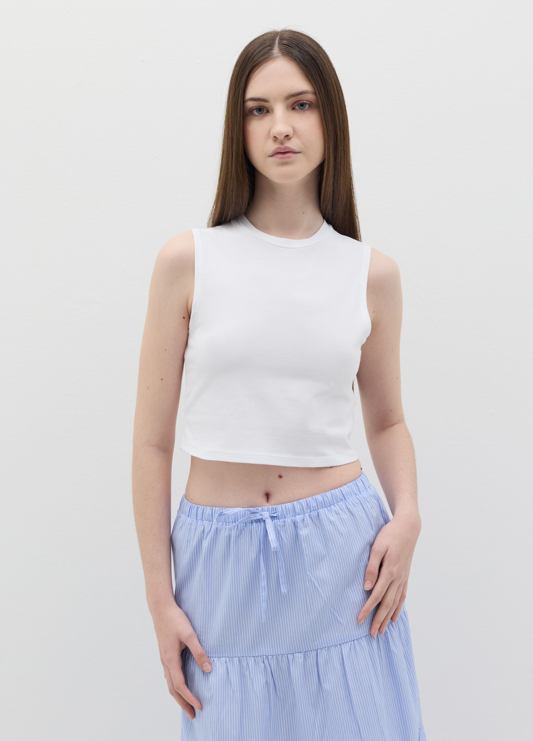 White cropped tank top