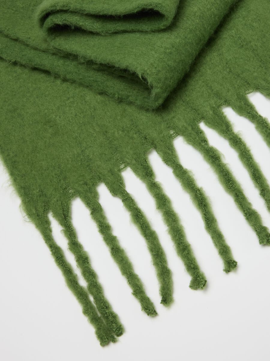 Sciarpa verde con frange_2