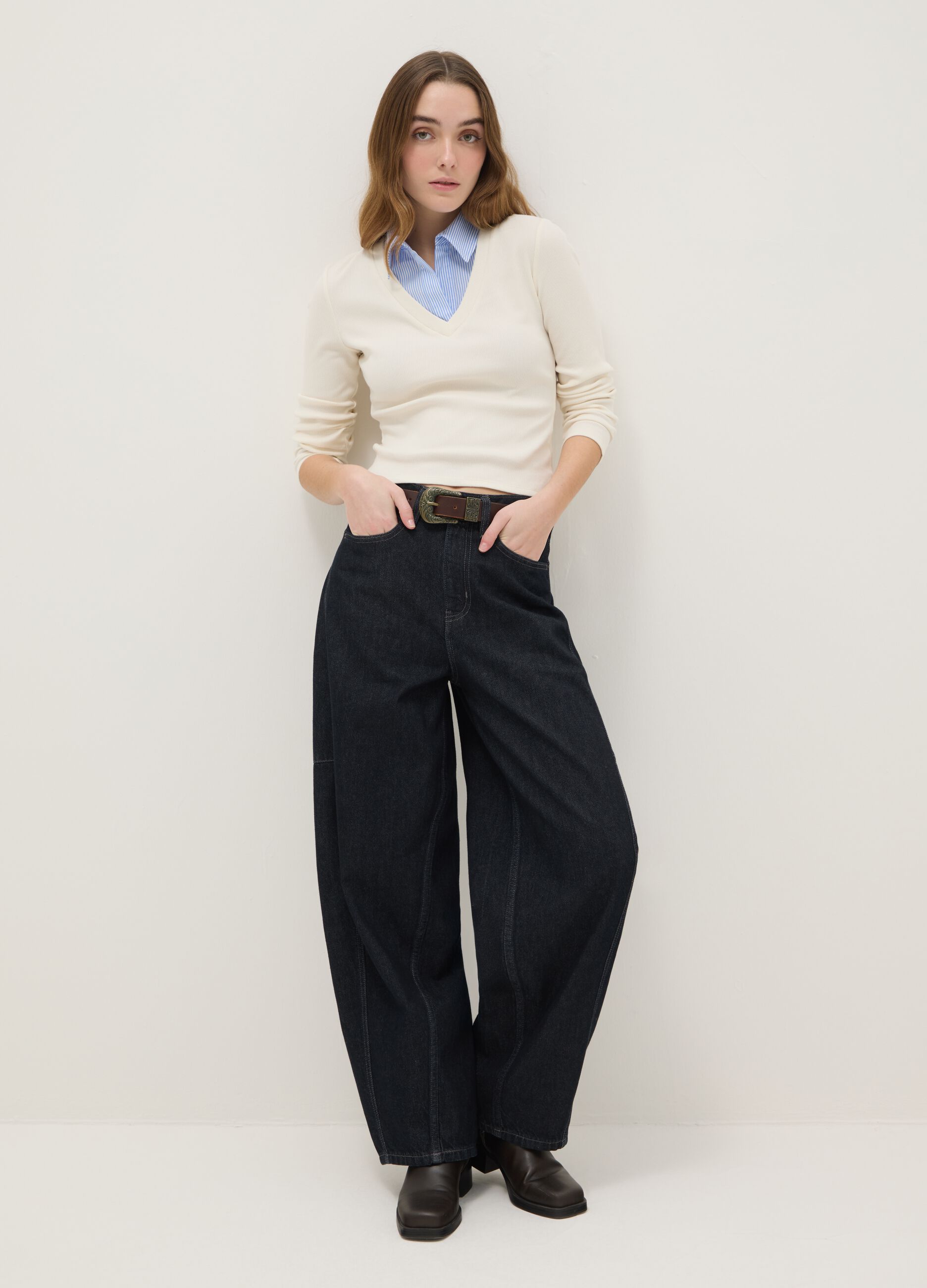 Beige regular fit stretch cotton T-shirt with contrast collar