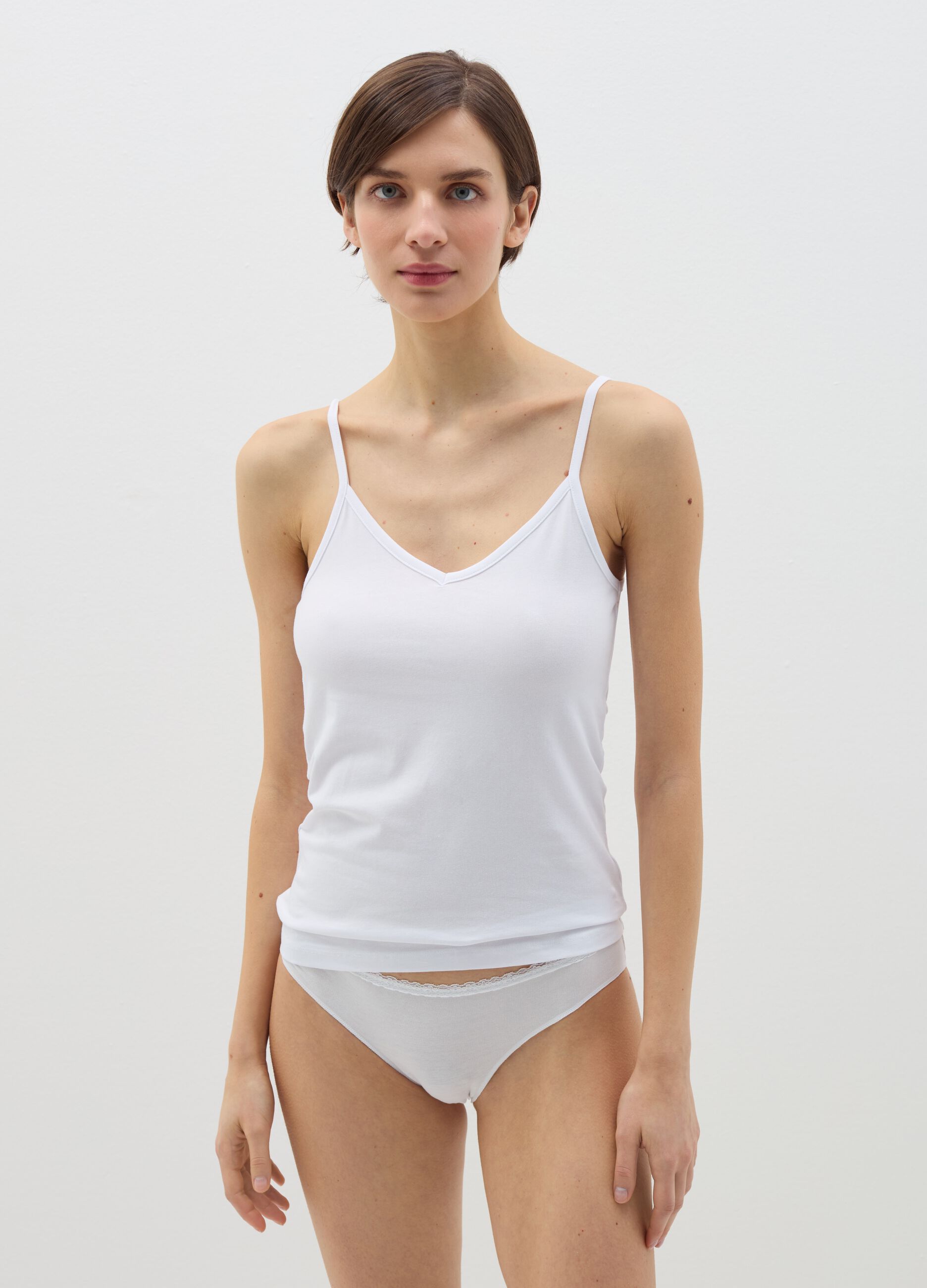 Under vest with V neck