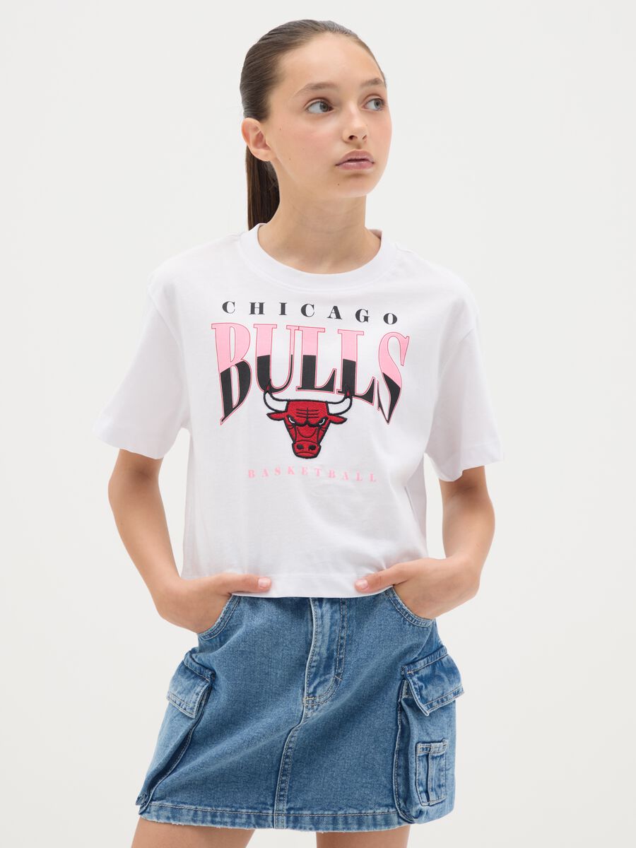 T-shirt bianca crop in cotone NBA Chicago Bulls_0