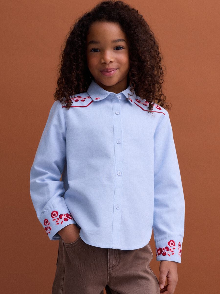 Light blue pure cotton shirt with floral embroidery_0