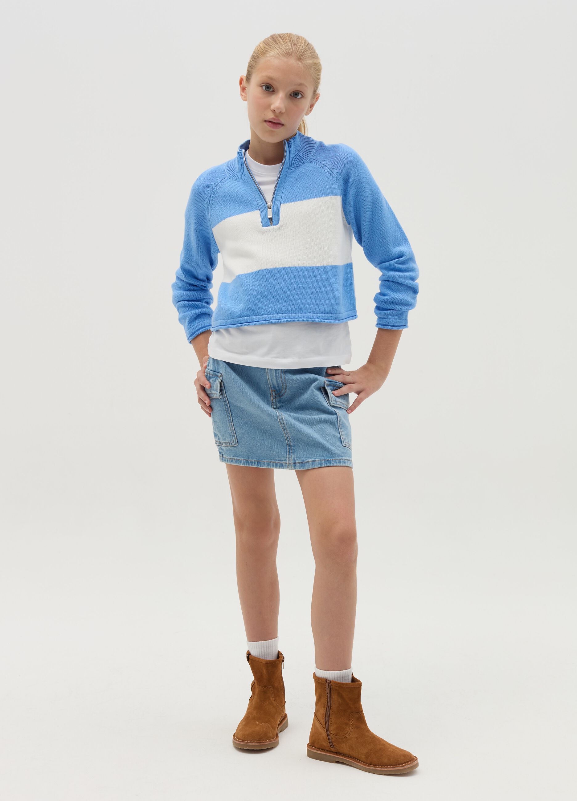 Denim miniskirt with pockets