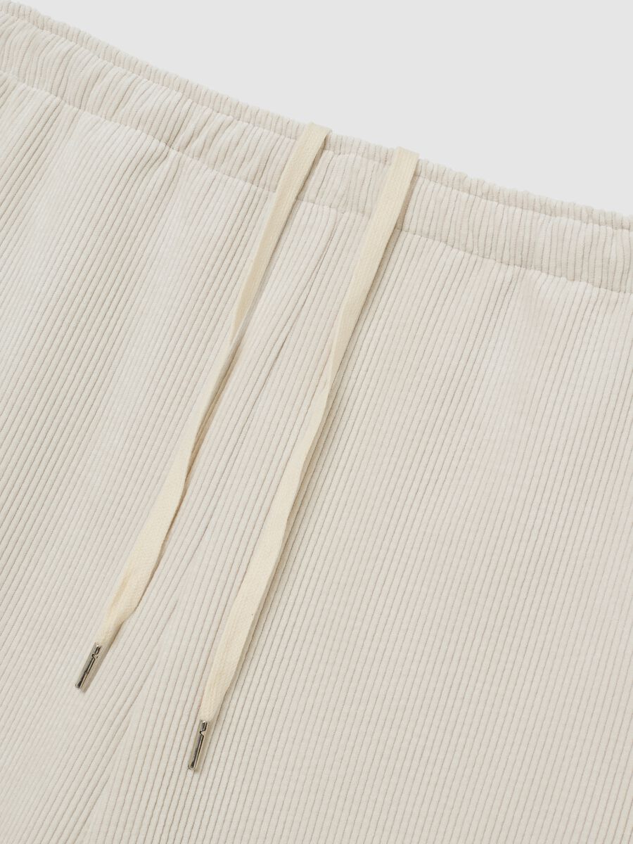 White Pure Cotton Ribbed Regular Fit Trousers_5
