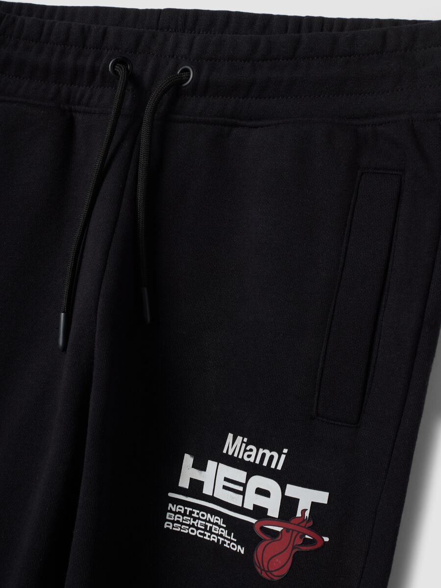 Black cotton-blend joggers with Miami Heat print, regular fit_1