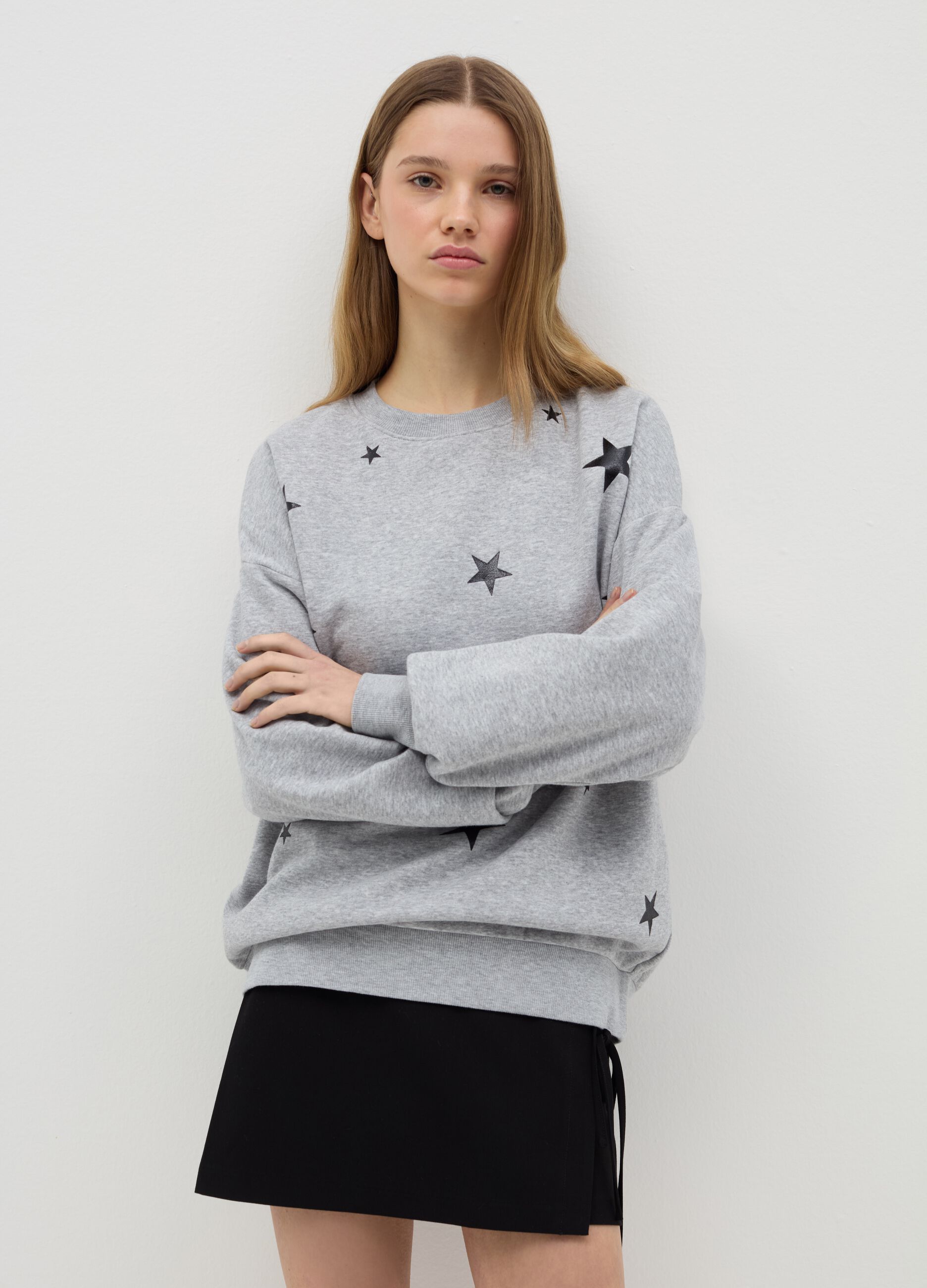 Round neck sweatshirt with print