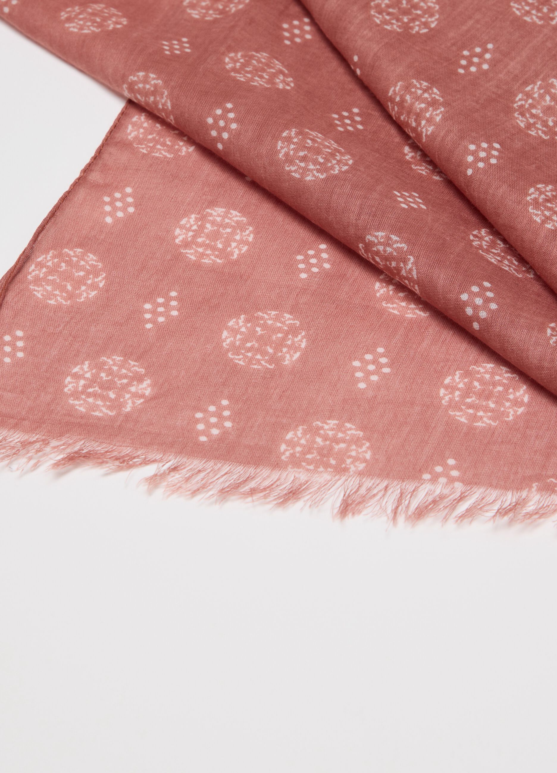 Earth-coloured cotton scarf with print