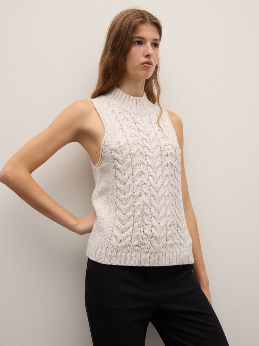 Gilet a collo alto intrecciato beige regular fit_1