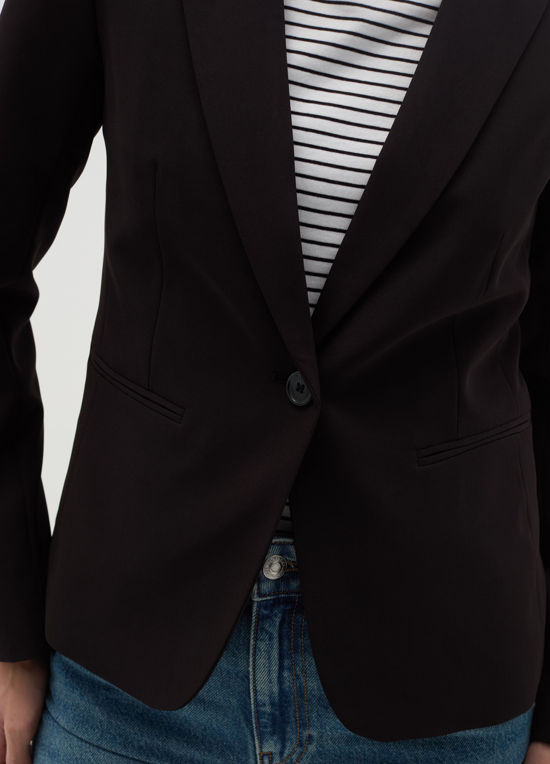 Curvy solid colour single-breasted blazer