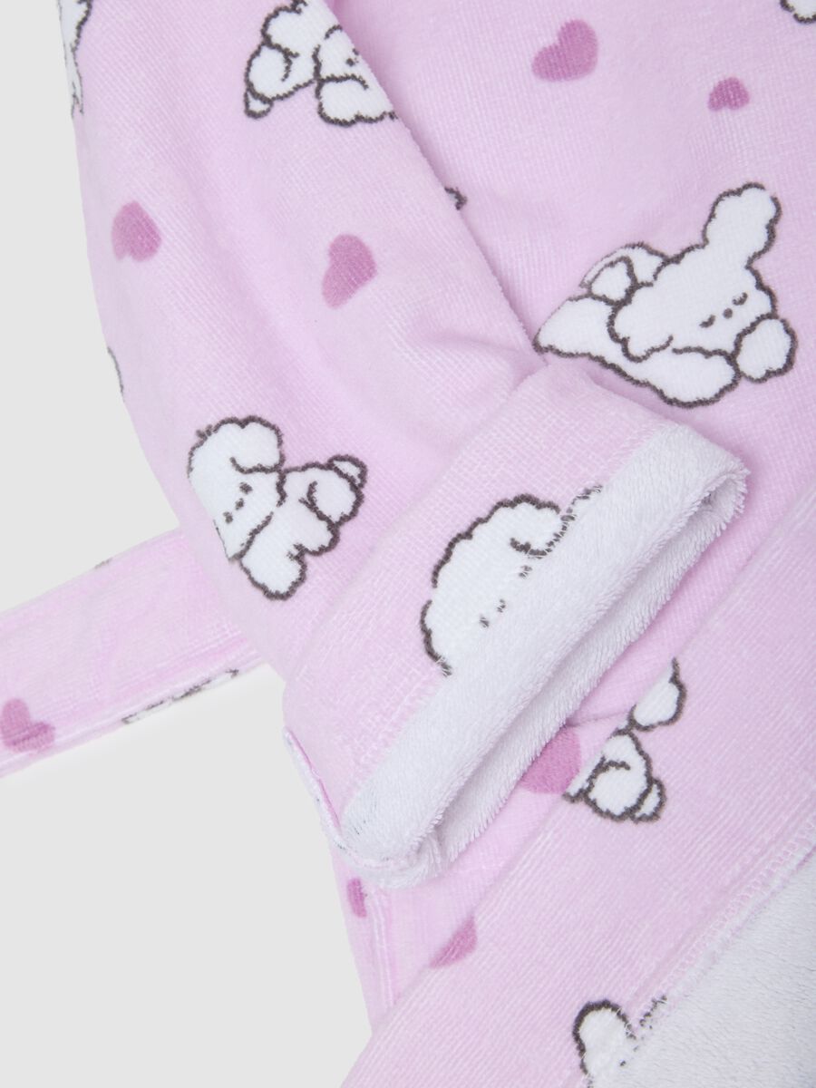 Multicolour pure cotton girl's bathrobe with designs_3