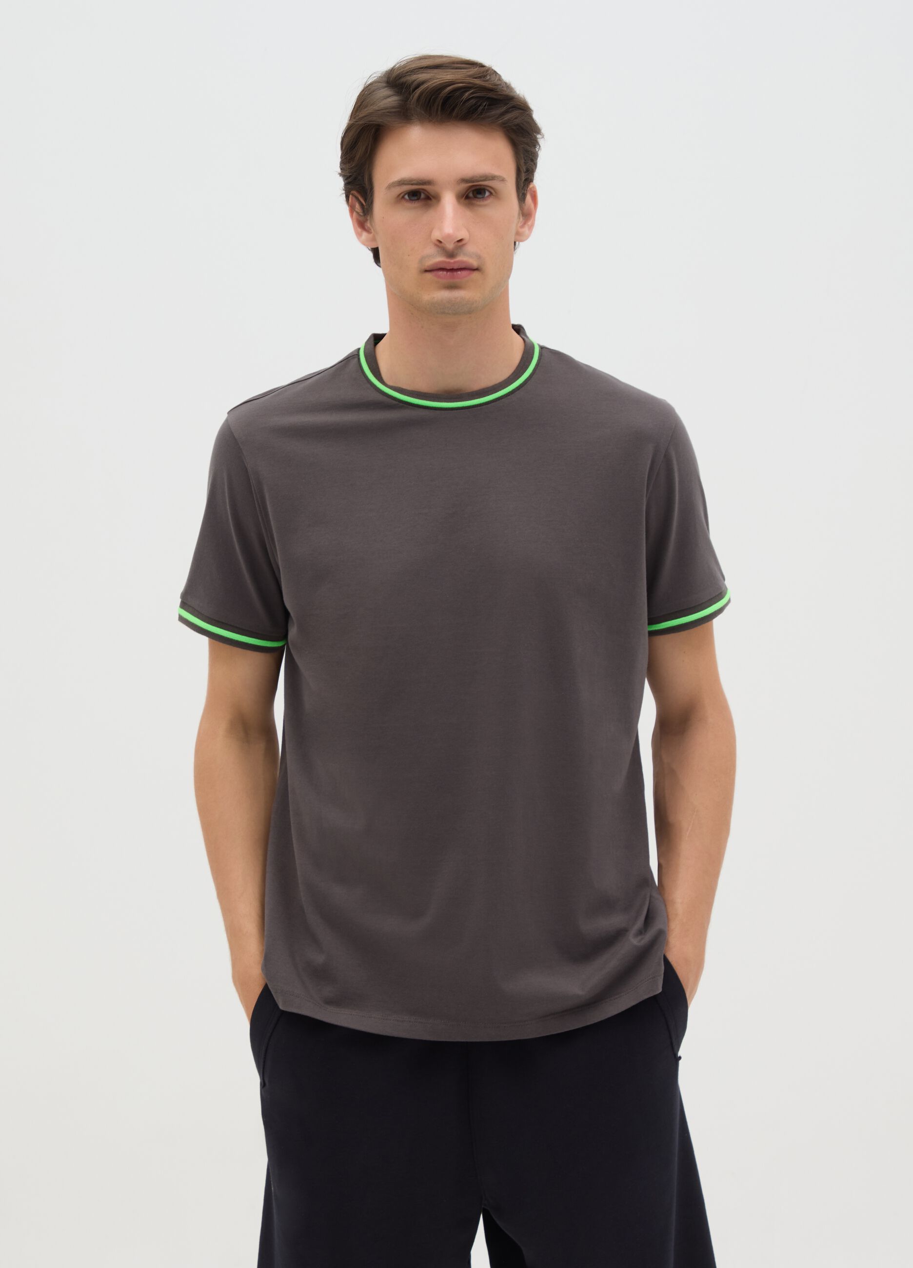 Men's grey regular fit pure cotton t-shirt
