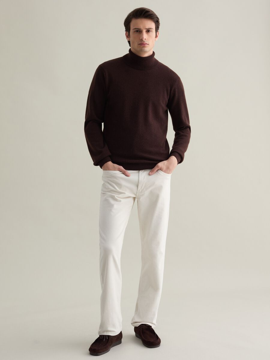 Lambswool pullover with high neck_1