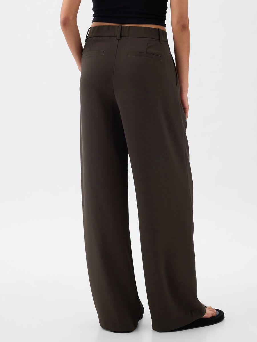Wide leg trousers with darts_2
