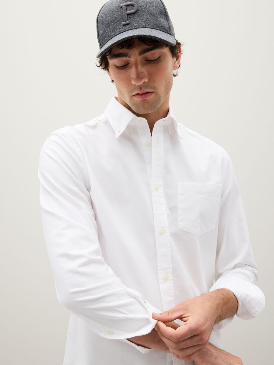 Oxford cotton shirt with button-down collar_0