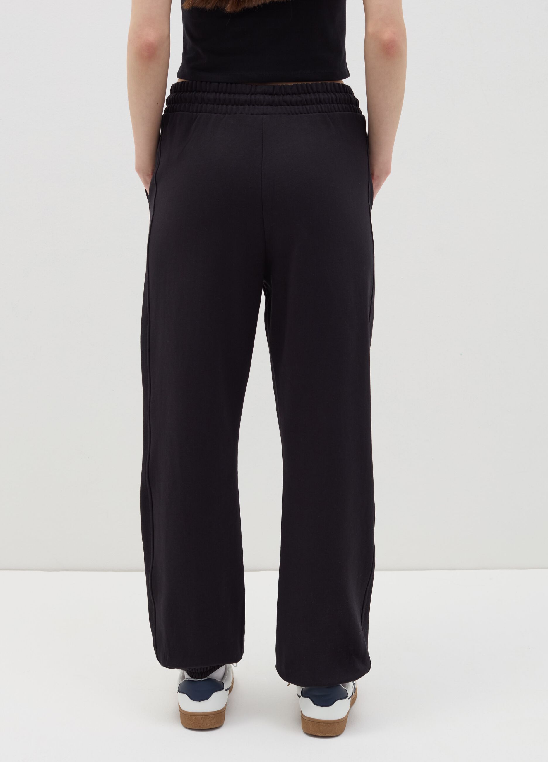 Fleece joggers with drawstring
