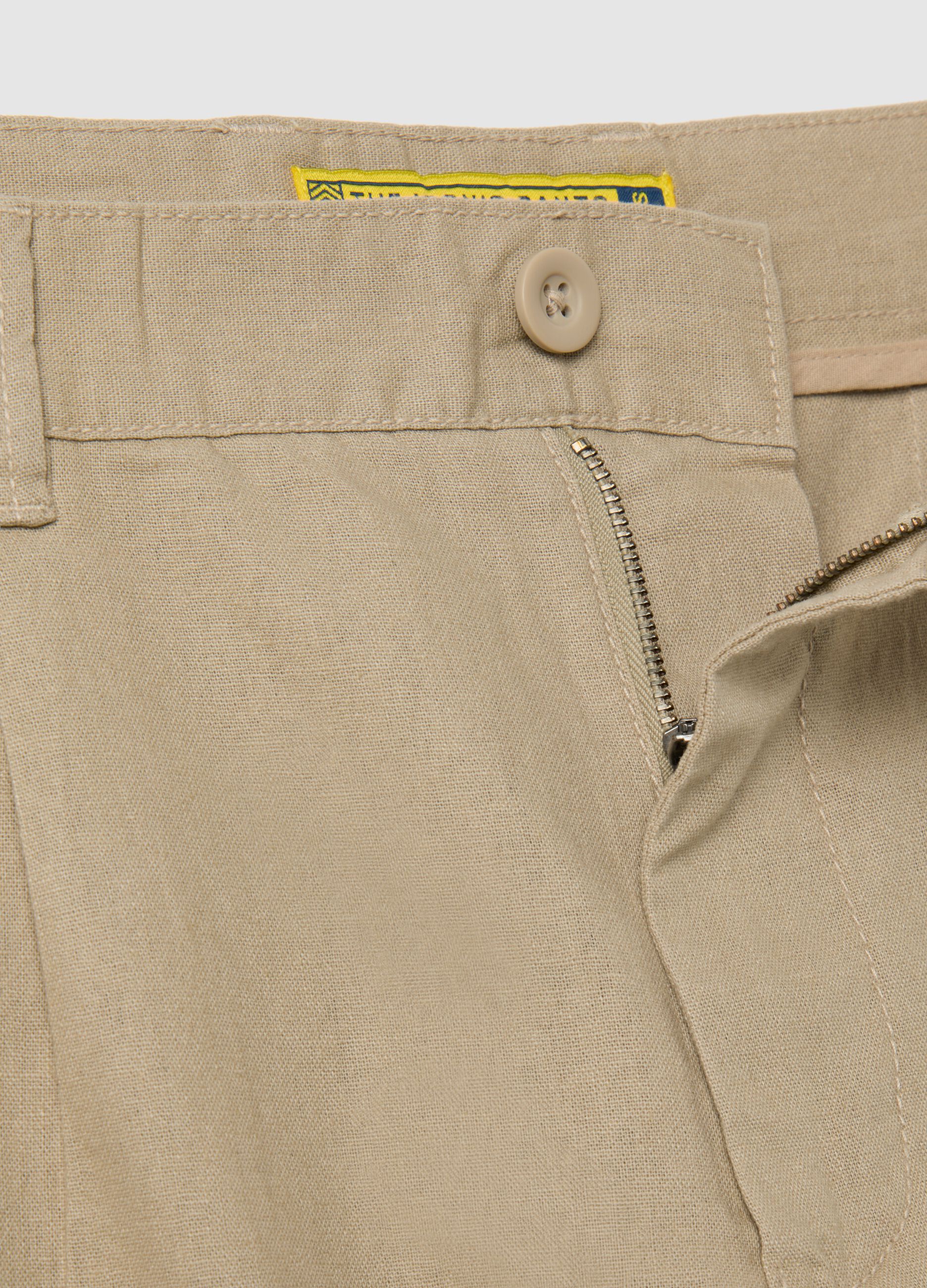 Bermuda da uomo in misto cotone beige regular fit