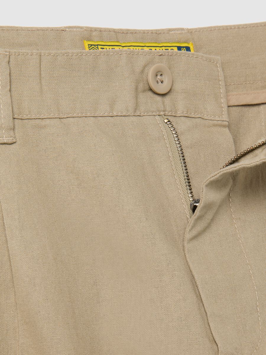 Men's beige regular fit cotton blend shorts_1