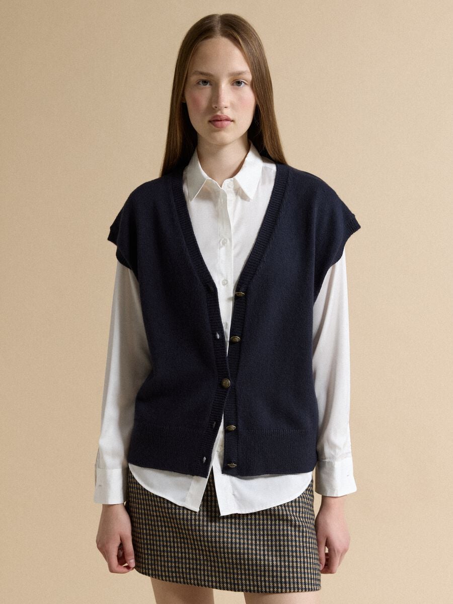 Blue deep V-neck oversized button-up gilet_0
