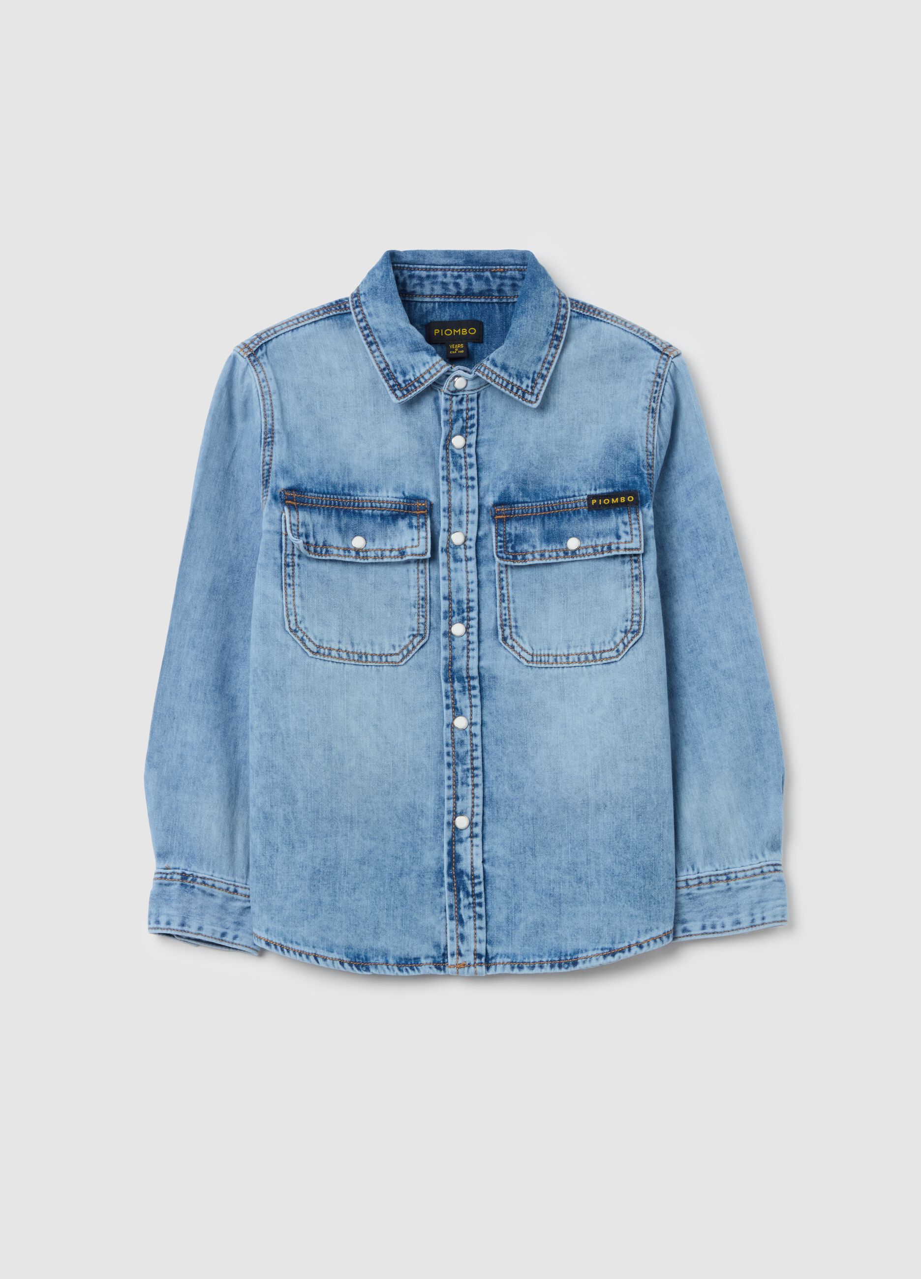 Camicia in denim con tasche 