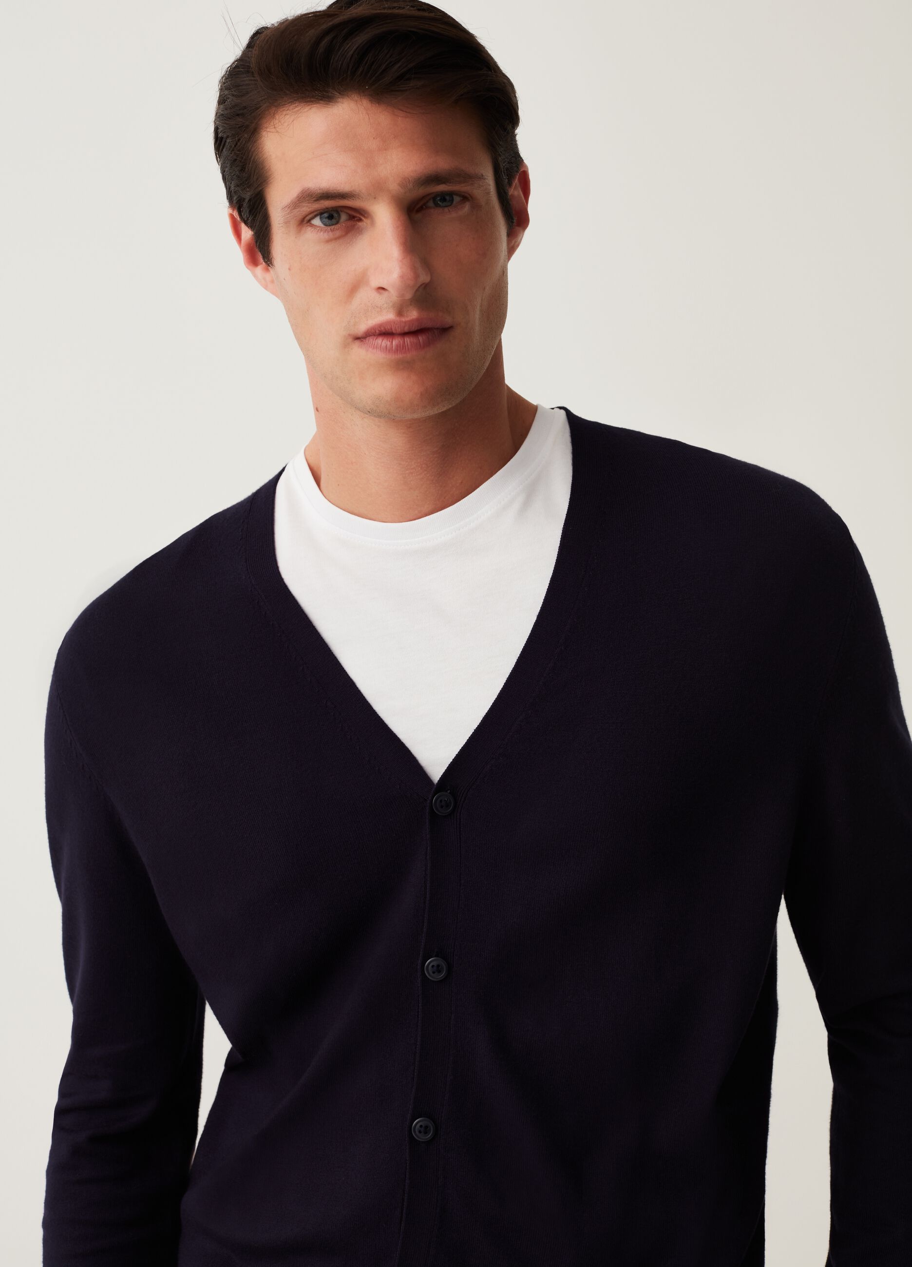 Cardigan con scollo a V_1