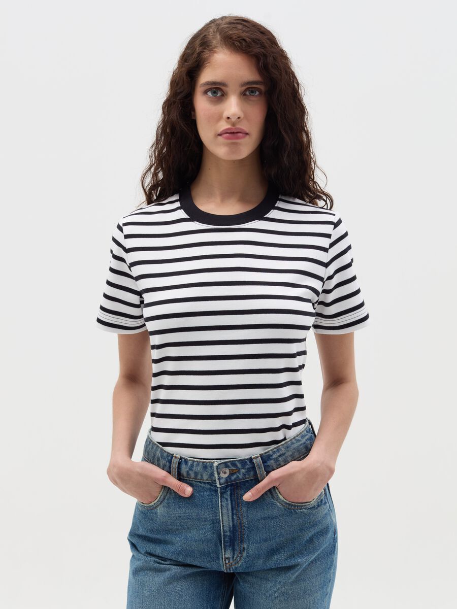 T-shirt with horizontal stripes_0