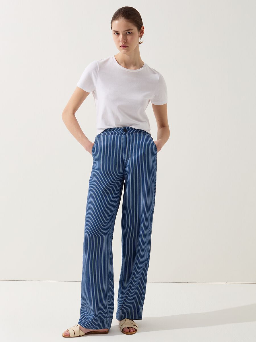 Wide-leg pinstriped jeans in fluid fabric_0