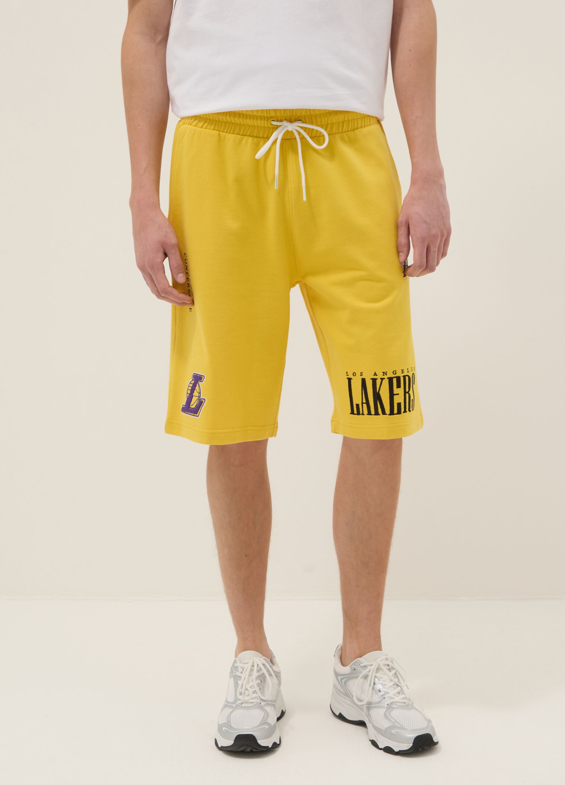 Shorts sportivi gialli in misto cotone  con logo Lakers
