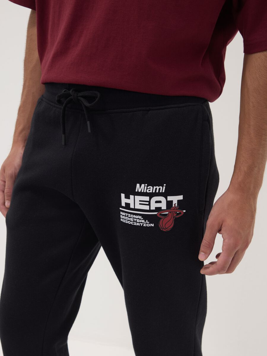 Black cotton-blend joggers with Miami Heat print_3