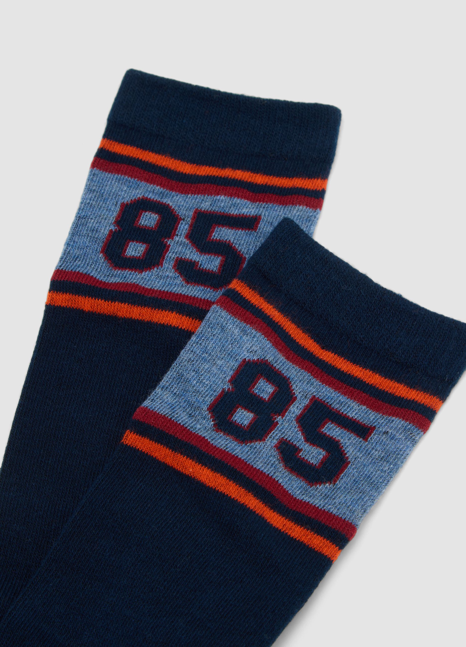 2-pack of long blue socks in stretch organic cotton with pattern