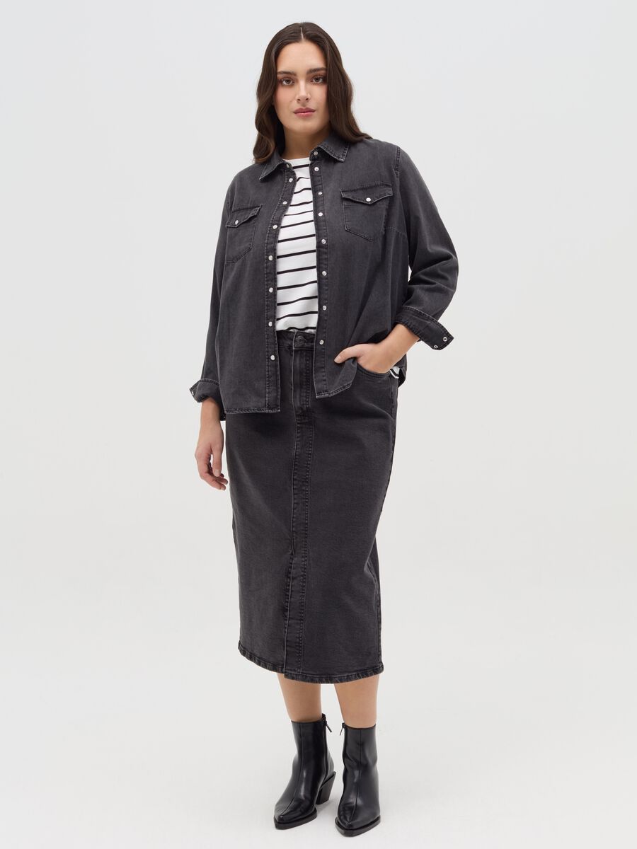 Curvy cowboy shirt in denim with pearl buttons_1