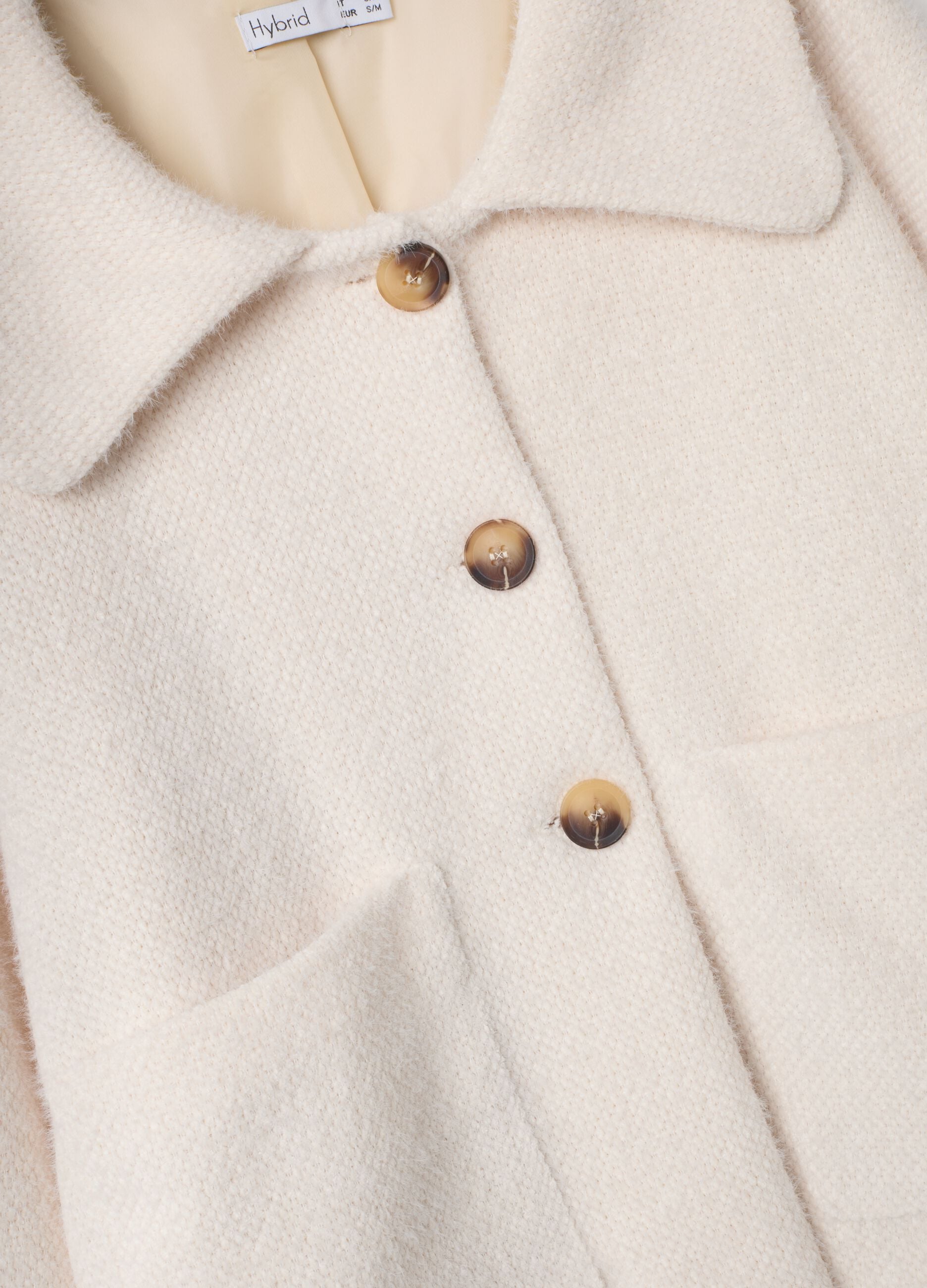 White regular-fit coat with wide collar and buttons