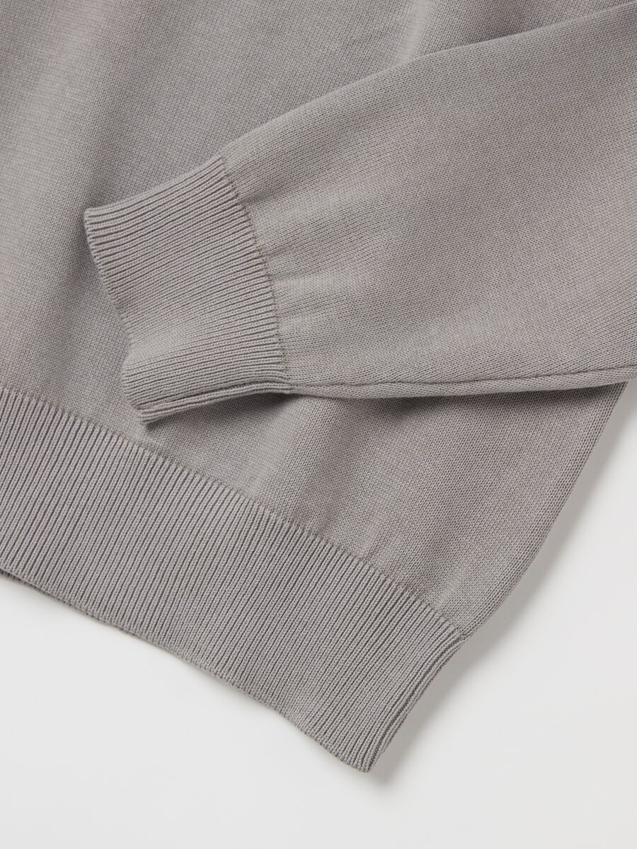 Cotton pullover with round neck_5