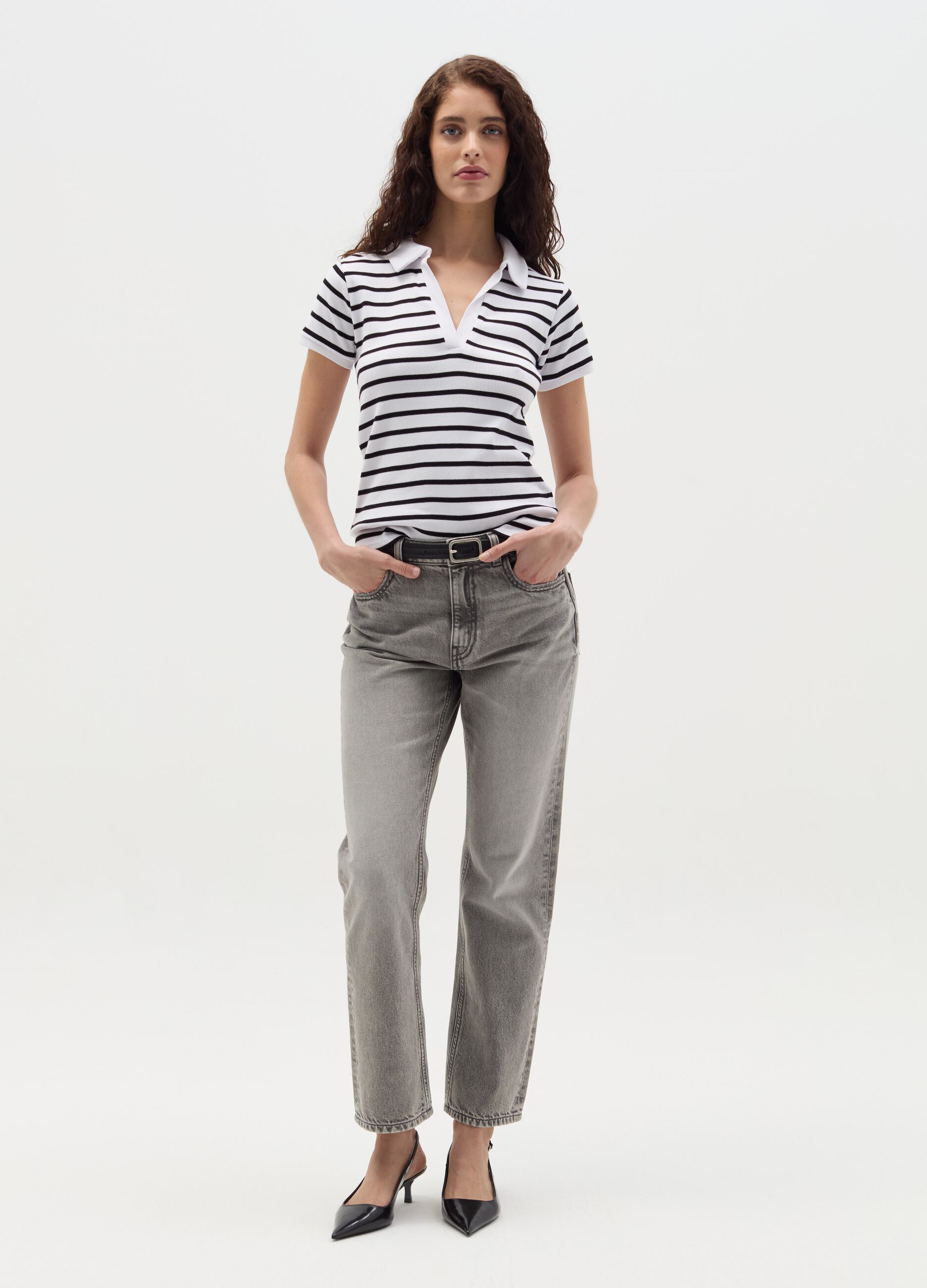 T-shirt a righe con scollo a polo
