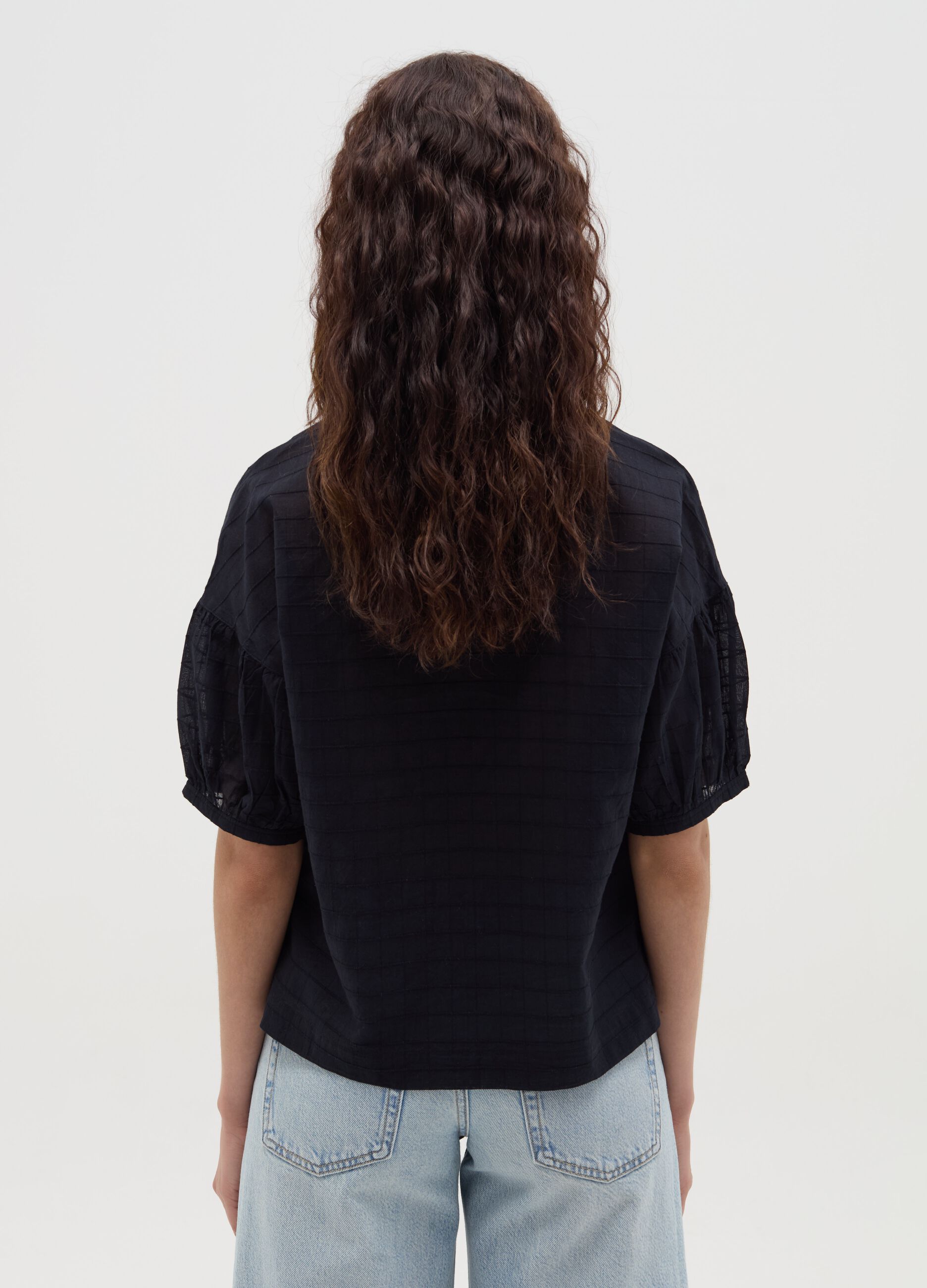 Blouse with raised stitching